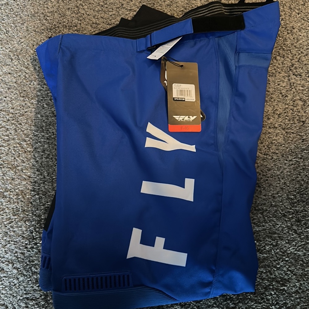 Fly Riding Pants - Picture 2 of 3